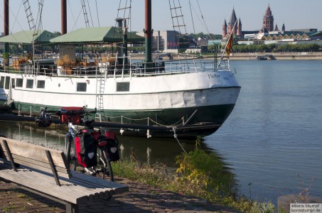 Auf dem Mainradweg 2